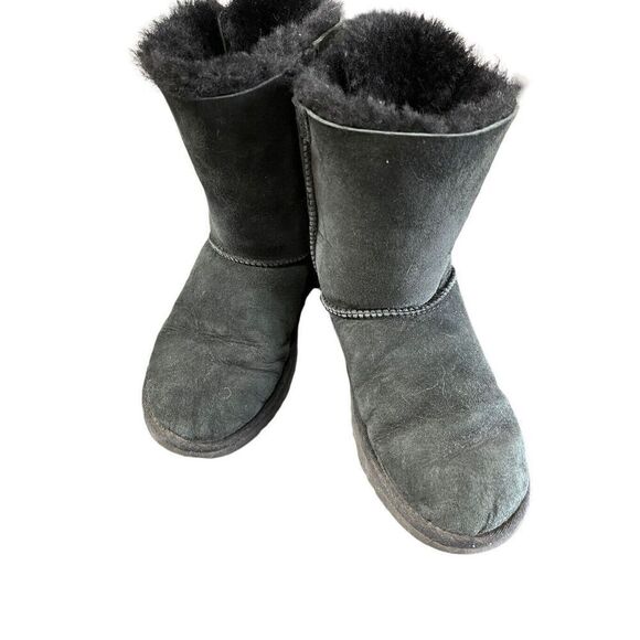 UGG Bailey Bow II Sheepskin Black Suede Winter Boots Women’s Size 6 Girls 5 - Picture 3 of 11